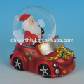 2016 nuevos adornos de Navidad, globo de agua de resina con santa claus en el coche